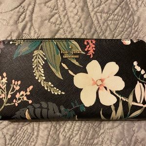 Large Kate Spade wallet